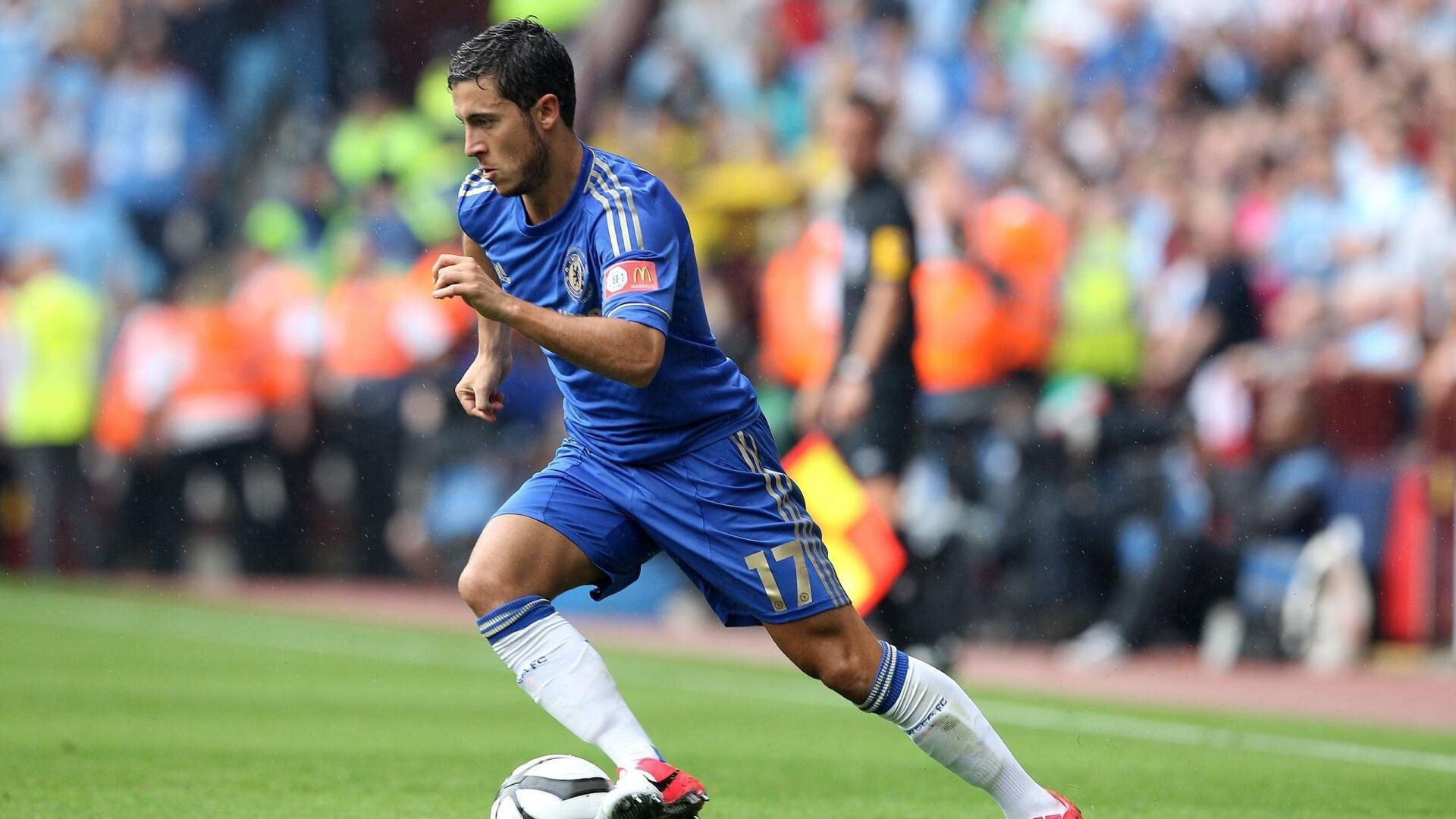 F1年度争冠之夜，拉文关键回合不手软